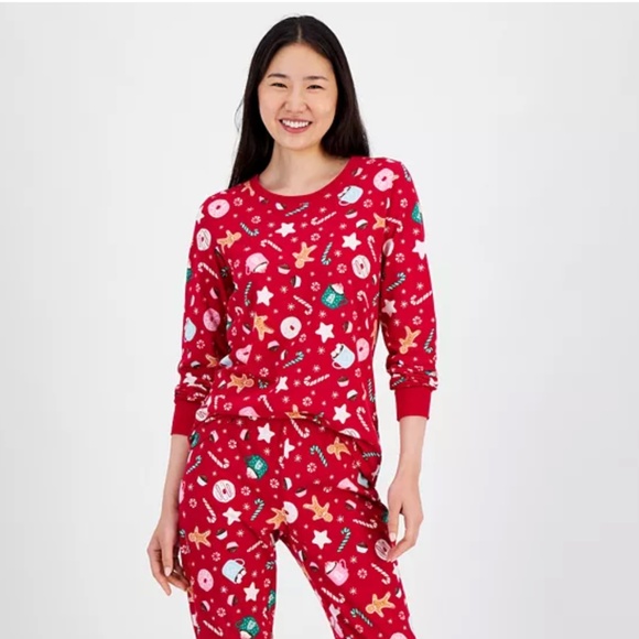 NWT Family Pajamas Women’s Sweets Printed Pajamas TOP Red - Picture 2 of 4